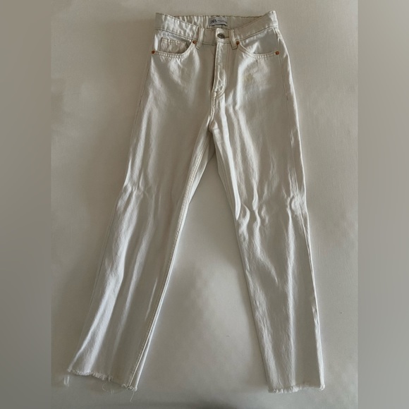 Zara White Straight Jeans Size US2 - Picture 2 of 2
